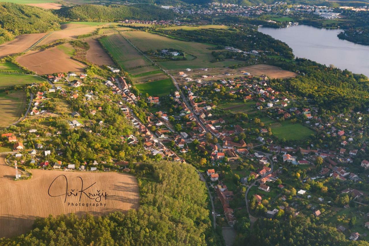 2 Bedroom Apartment, Brnenska Prehrada 2Km Brno Zewnętrze zdjęcie